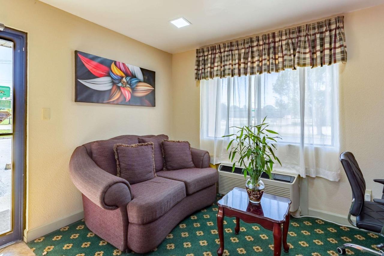 Econo Lodge Ripley Esterno foto