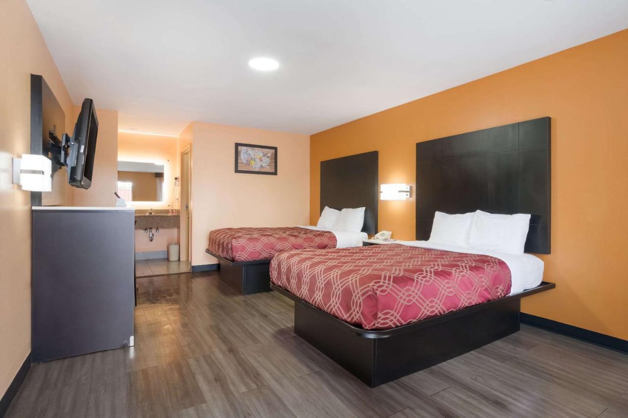 Econo Lodge Ripley Esterno foto