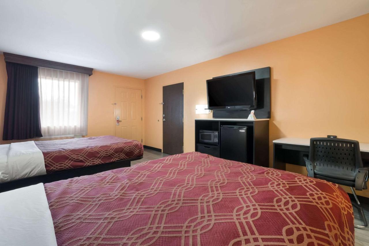 Econo Lodge Ripley Esterno foto