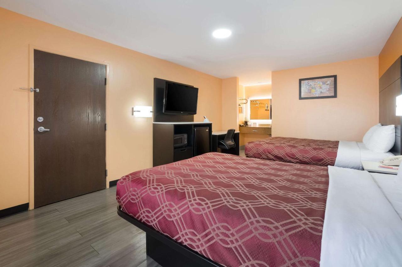 Econo Lodge Ripley Esterno foto