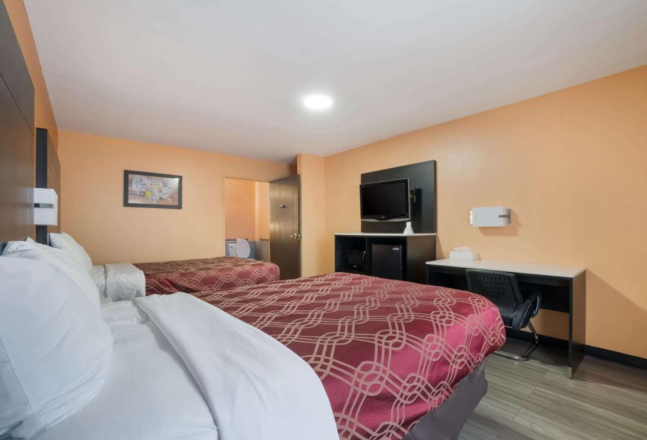 Econo Lodge Ripley Esterno foto