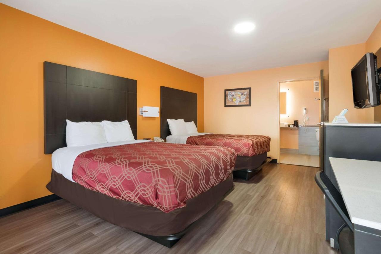 Econo Lodge Ripley Esterno foto