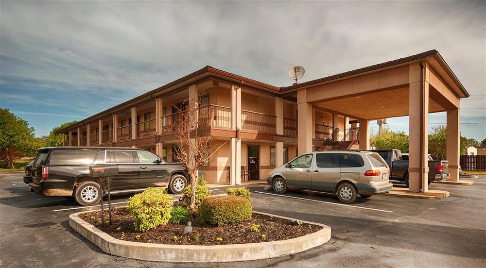 Econo Lodge Ripley Esterno foto